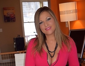 content/Pink Dress, Pantyhose a POV Blowjob/2.jpg